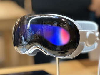 Apple akıllı gözlüklerini gizlilik endişeleri nedeniyle erteliyor