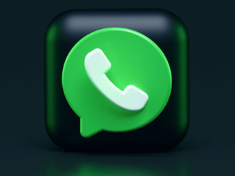WhatsApp grup sohbetlerine @herkes etiketi ve geliştirilmiş anketler geldi