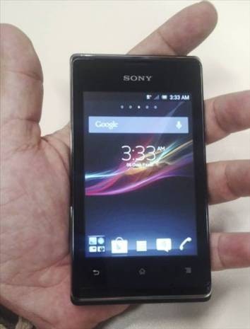 Sony Xperia E'nin tüm özellikleri! - Resim: 7