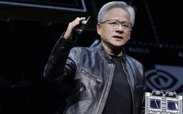 Nvidia CEO'sunun ikonik ceketi satışa çıktı: Server değerinde!
