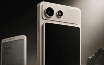 Gözleri yormayan çılgınlık: Hisense modüler ve e-İnk ekranlı telefonunu tanıttı