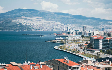 Vodafone ve DAMAC Digital, İzmir'e 100 milyon dolarlık yapay zeka veri merkezi açtı