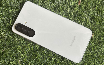 Samsung ve Google uygun fiyatlı telefonlarının fiyatını artırdı