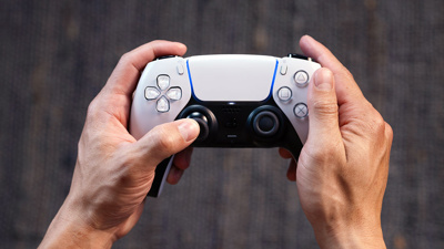 Yeni DualSense PS5 kontrol cihazı, uzun pil ömrüyle yakında piyasada