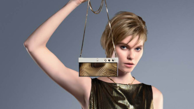 Honor şimdi de çanta olarak kullanılabilen katlanabilir telefonunu tanıttı!