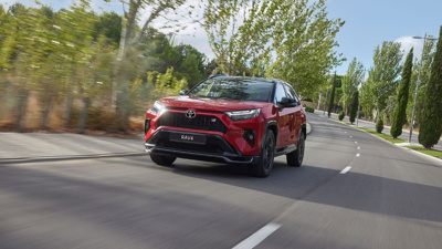 Toyota Cesur ve Dinamik RAV4 GR SPORT’u Satışa Sundu