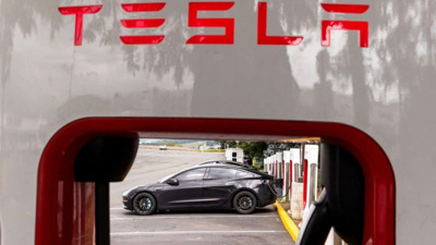 Tesla'nın “Mad Max” modu geri döndü