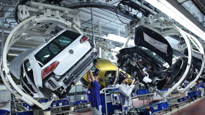 Volkswagen’de dev kriz: Üretim tesisindeki 6 bin işçi ayaklandı