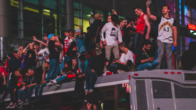 OyunRiot, 2XKO'nun aktif geliştirmesini Aralık'ta bitiriyorRiot Games, Ocak 2026'da konsollara çıkan 2XKO dövüş oyununun aktif geliştirmesini Aralık 2026'da sonlandıracağını duyurdu. Oyun sunucuları çevrimiçi kalacak ancak yeni içerik güncellemeleri son bulacak.