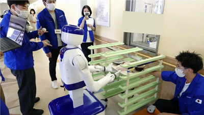 Japonya, 2040’a kadar iş yerlerine 10 milyon yapay zeka robotu hedefliyor