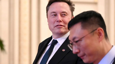 Musk, Starlink’in Hindistan sürecinde Ambani’yi hedef aldı