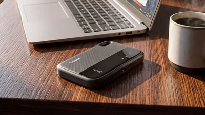 Lenovo’dan 12 saat pil ömürlü yeni taşınabilir Wi-Fi 6 modem
