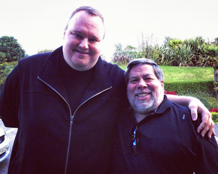 1340607817_kim-dotcom-steve-wozniak-220612.png