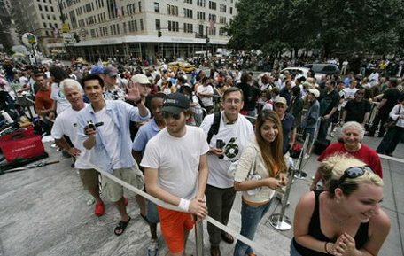 1341051333_leading-the-iphone-revolution-iphone-buzz-1.jpg 1341051333_leading-the-iphone-revolution-iphone-buzz-1.jpg