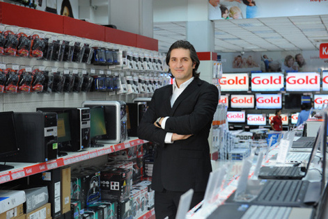 1385714381_ozcan-ceyhan.jpg