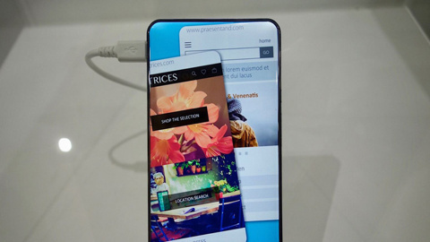 iPhone X benzeri Sharp Aquos S3  canlı görüntülendi