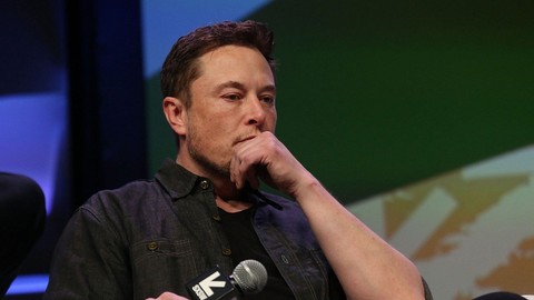 Elon Musk canlı yayında herkesi şaşırttı!