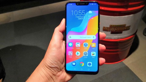 Türkiye'deki ilk oyuncu telefonu Honor Play elimizde!