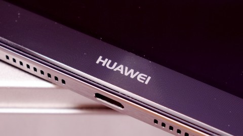 Huawei Y9 ile batarya derdi ortadan kalkıyor!