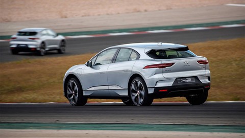 Jaguar I-PACE ödüllere doymuyor!