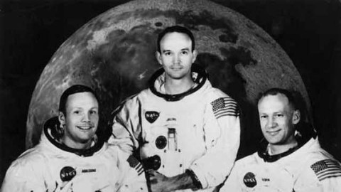 Neil Armstrong eşyaları 7,4 milyon dolara satıldı!