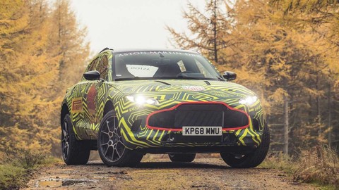 Aston Martin DBX sahneye çıkıyor!