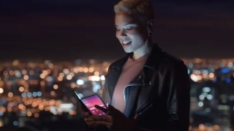 Samsung'un katlanabilir telefonu videoda ortaya çıktı