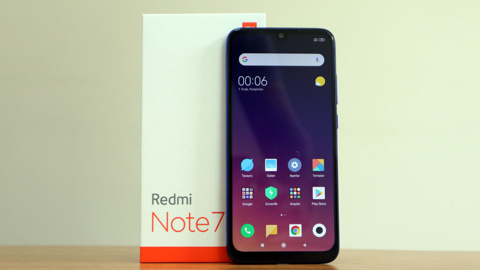 Redmi Note 7 kutudan çıkıyor (video)