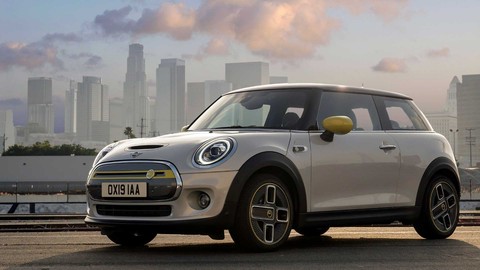 Elektrikli MINI Cooper SE kendini gösterdi