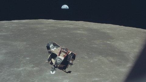 Apollo 11 astronotu Collins'ten 'dünya dışı yaşam' yorumu