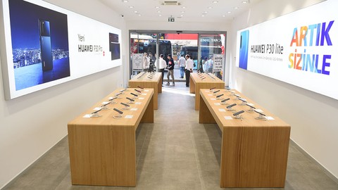 Huawei Kadıköy Servis Merkezi hizmet sunmaya başladı