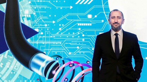 Türk Telekom milli duruşu ile ön planda!