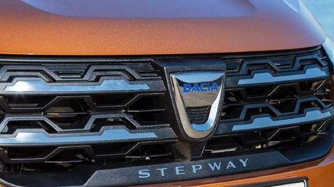 Dacia da logosunu değiştirdi