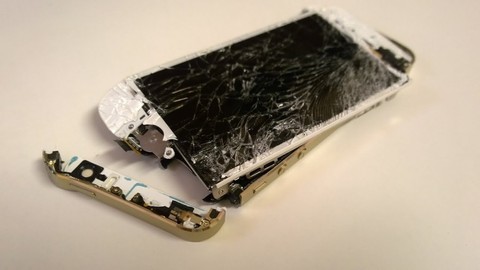 iPhone'u patladı diye milyon dolar istedi!