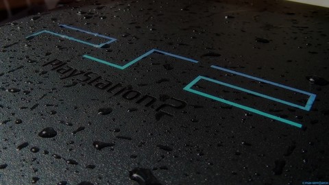 Hayaldi gerçek oldu! PlayStation 2 el konsoluna dönüştürüldü!