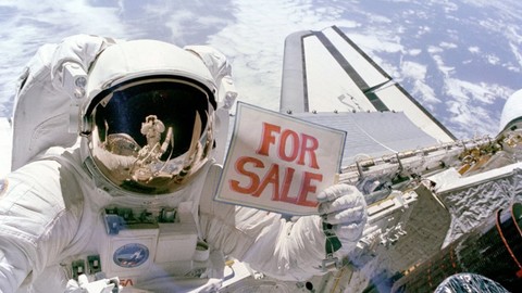 Elon Musk uzayda reklam gösterecek!