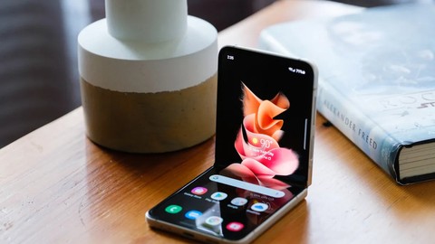 Google'dan katlanabilir telefon hamlesi