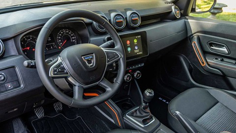 Dacia fiyatlarını tam 100 bin TL birden düşürdü!