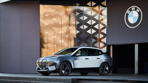 BMW en yeni teknolojileriyle CES 2022'ye damga vurdu