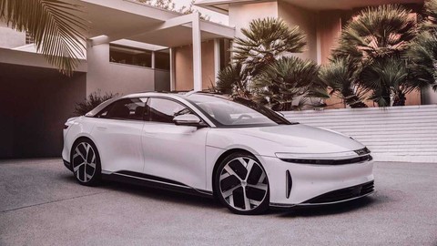 Tesla bile fiyatlarına zam kararı aldı!