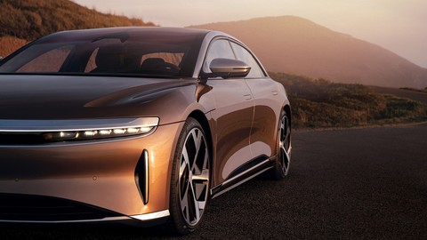 En uzun menzilli elektrikli otomobiller! Tam dolu şarj ile 613 km!