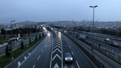 Benzine zam gelince İstanbul'da trafik bitti! İşte o görüntüler
