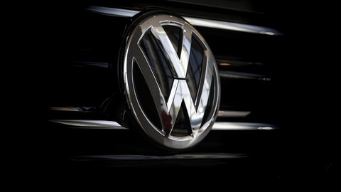 Volkswagen en popüler modelinin fişini çekti! VW fanları şokta!
