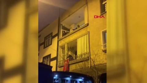 Balkonda dans eden kadının videosu viral oldu!