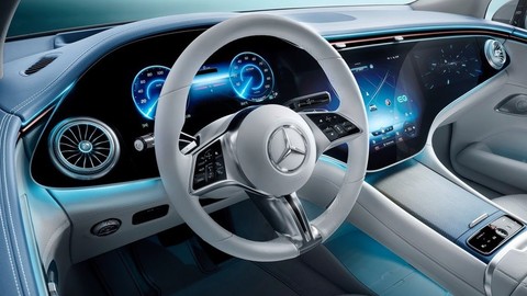 Mercedes yeni bilgi-eğlence sistemi çok yakında!