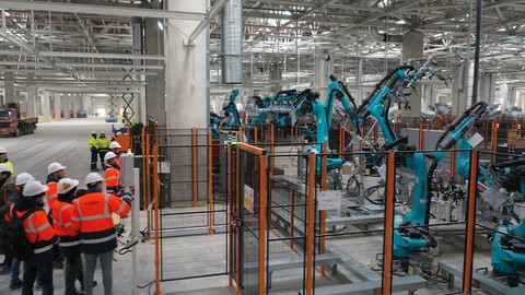 Togg’da robotlar provalara başladı