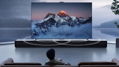 Huawei dünyanın en büyük ekranlı televizyonlarından birini tanıttı