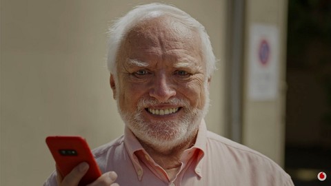 İnternet efsanesi Vodafone reklamının yüzü oldu!