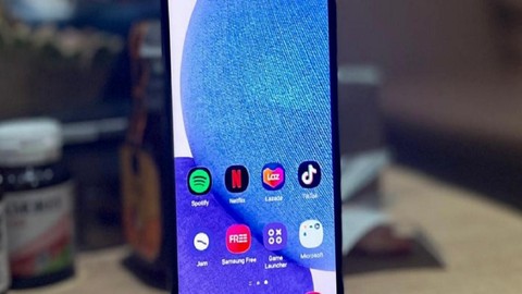 Samsung'dan yeni bütçe dostu telefon: Galaxy A23 5G!