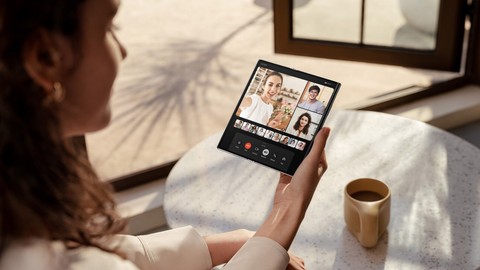 Huawei, bu yıl üç katlanabilir ekranlı bir telefon üzerinde çalışıyor
